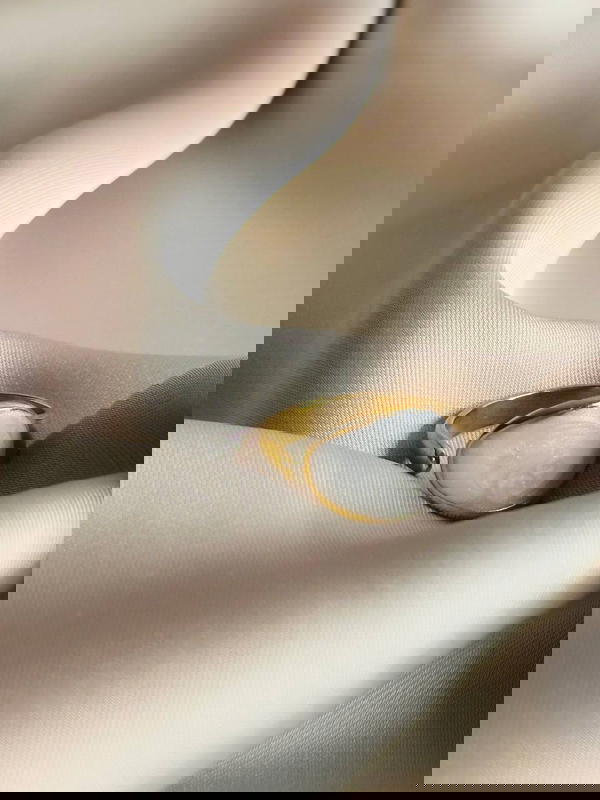 White ring (R12) Image 1 Preview