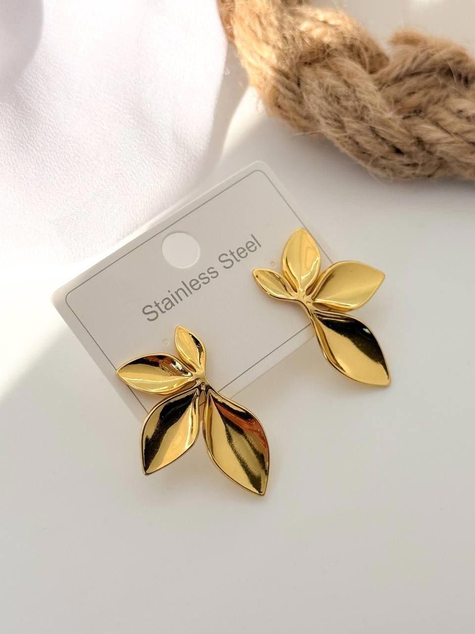 earrings E16 Preview Image
