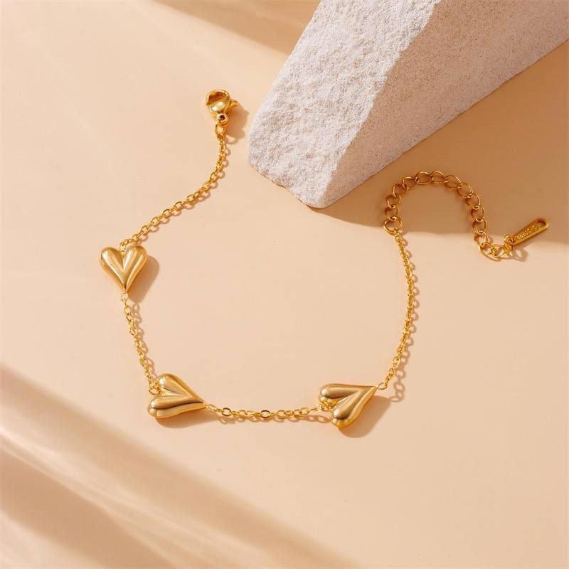 heart bracelet B14 Preview Image