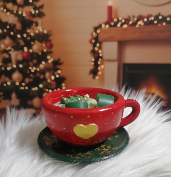 شمعه الفنجان بعطر الكريسماس  Image 2 Preview