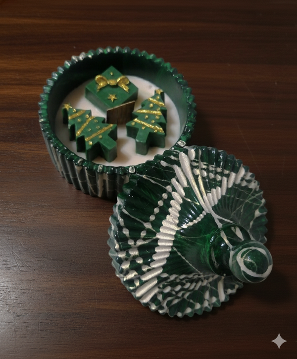 طقم هاند ميد كوستر وشمعه بعطر الكريسماس Image 4 Preview