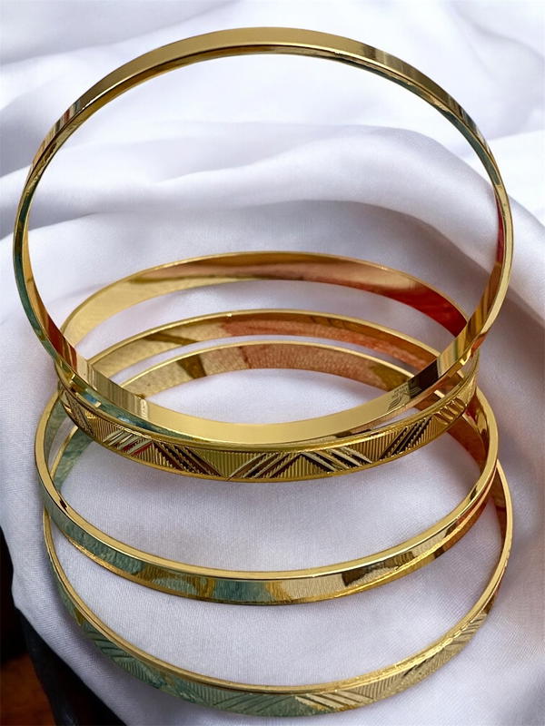 Bracelet 4 set Model Image 1 Preview