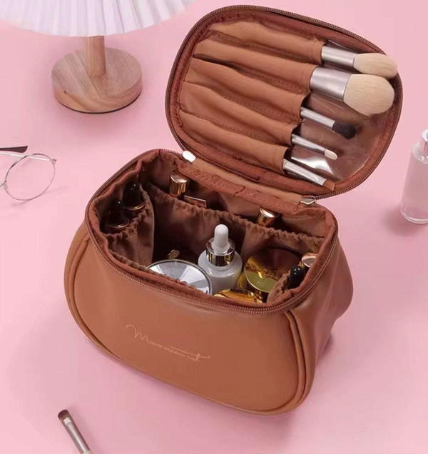 حقيبة مكياج جلدية أنيقةوعملية👜 Image 5 Preview
