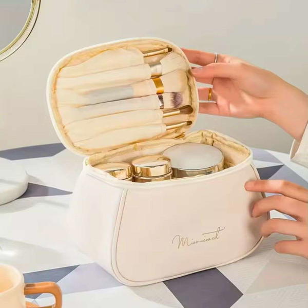 حقيبة مكياج جلدية أنيقةوعملية👜 Image 7 Preview