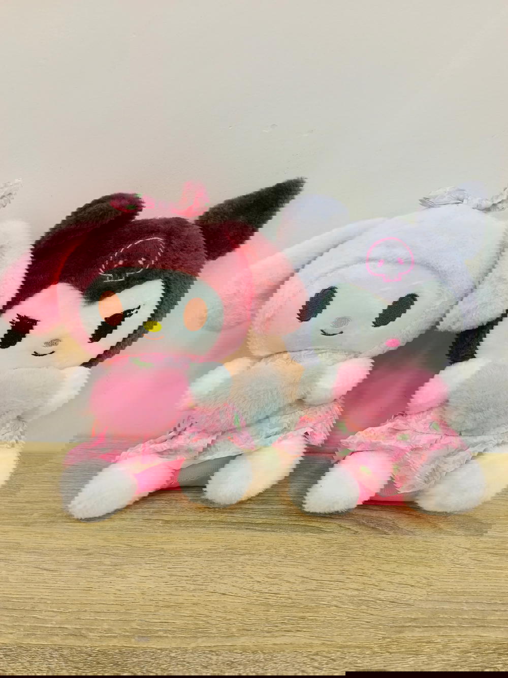 2pcs matching plushie  Preview Image