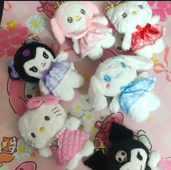 hellokitty keychain plush Image 2 Preview