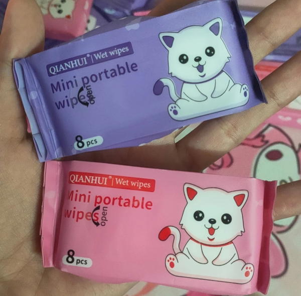 mini wipes pack Image 1 Preview