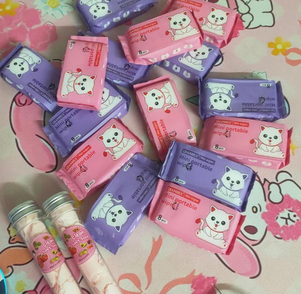 mini wipes pack Image 2 Preview