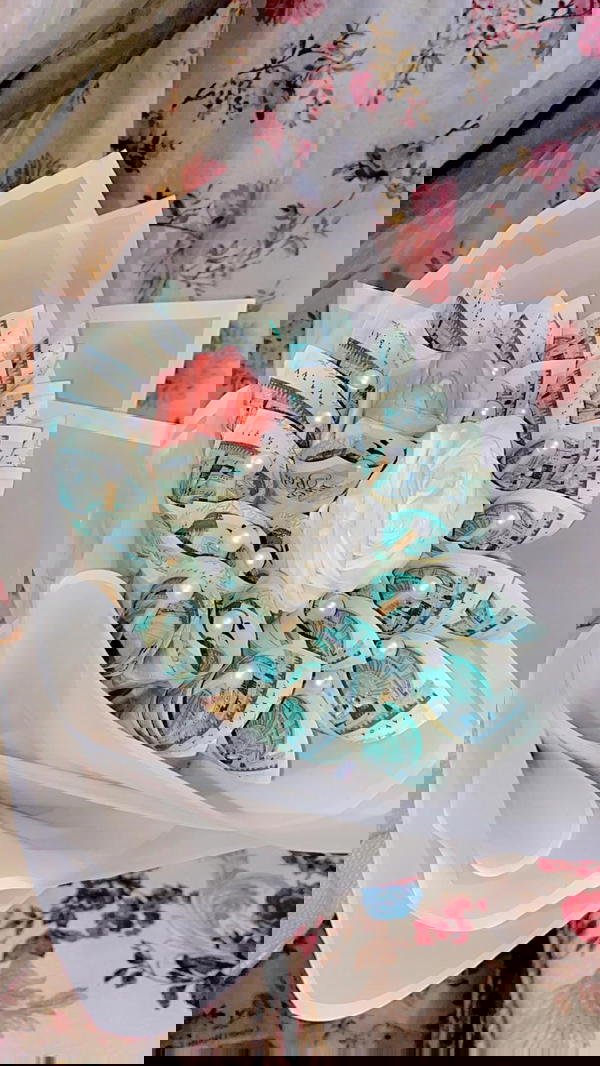 بوكية فلوس وورد 🎀 Image 1 Preview