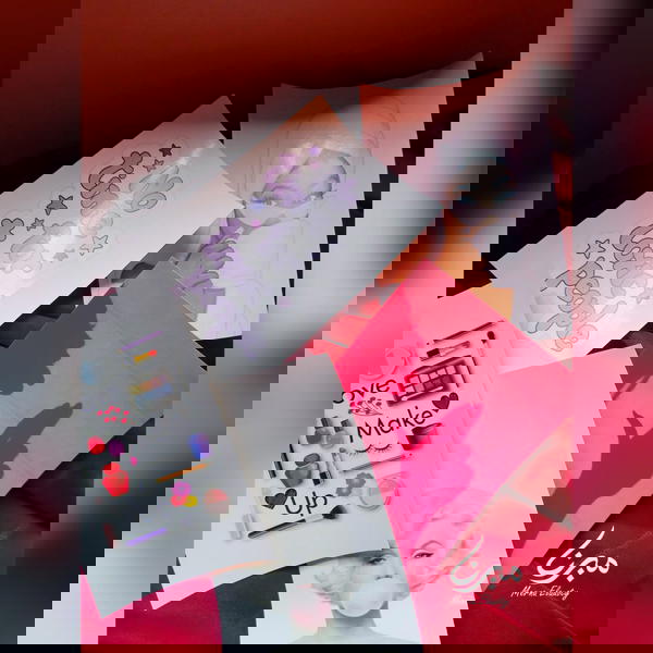 إستيكر مكتب  Image 2 Preview