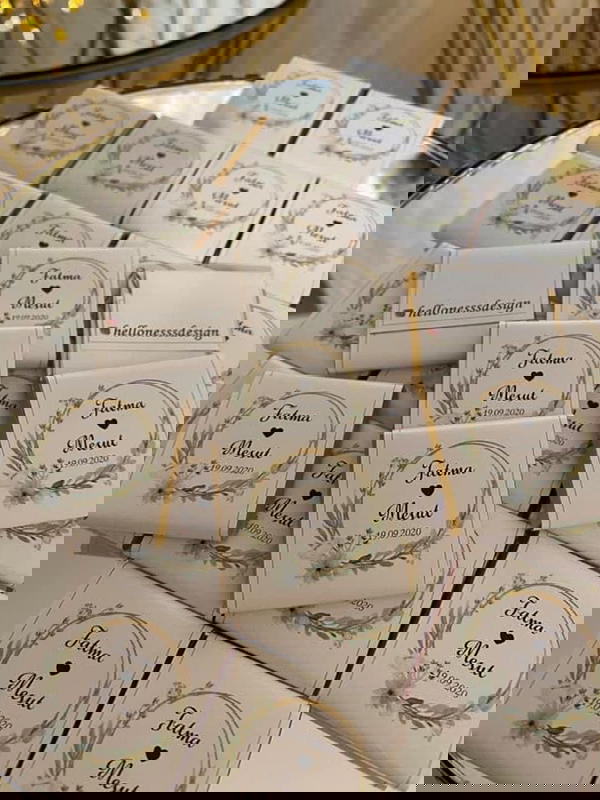 شوكولاتة بالأسماء👏🏻 Image 2 Preview