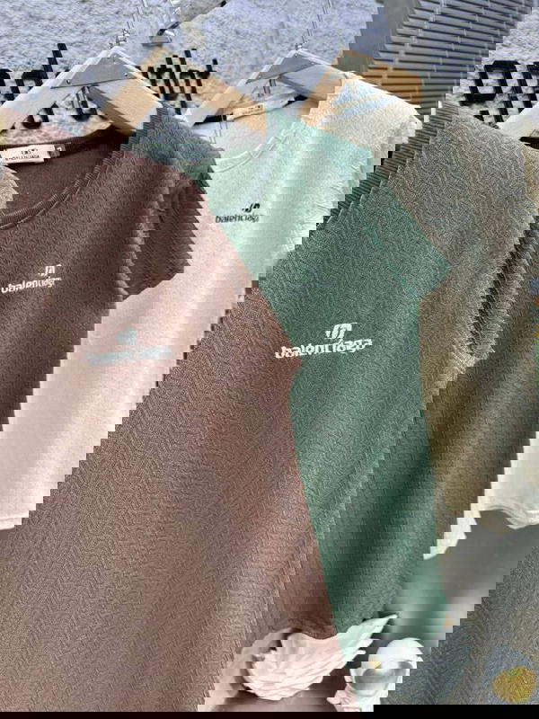 تيشيرت راوند عجينه ماركات  Image 1 Preview