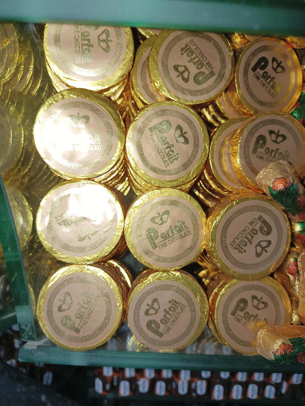 شيكولاته بارفيت حشو مكسرات  Image 2 Preview