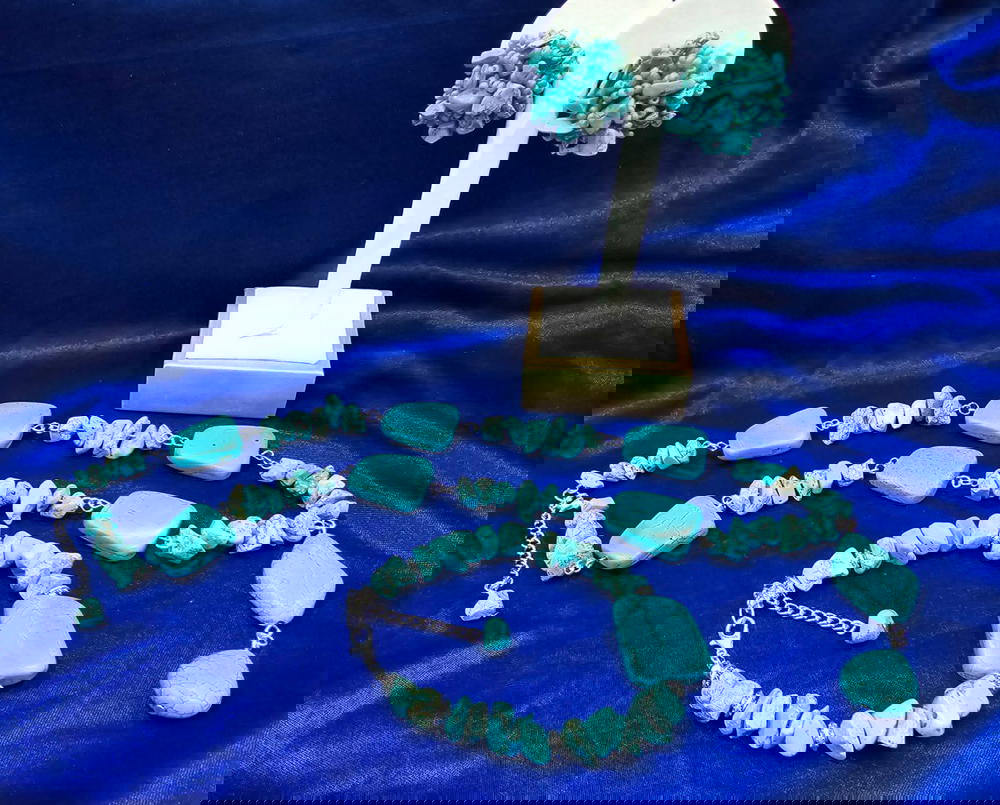 طقم نسائي من حجر الفيروز النيشابوري Preview Image