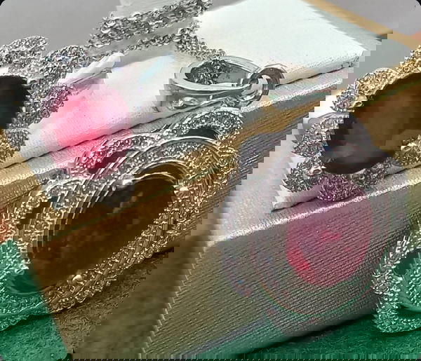 هاف سيت نسائي من الفضة متوّج بحجر الياقوت الافريقي  Image 2 Preview