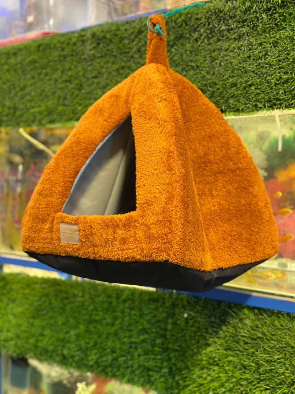 بيت كوخ للقطط Preview Image