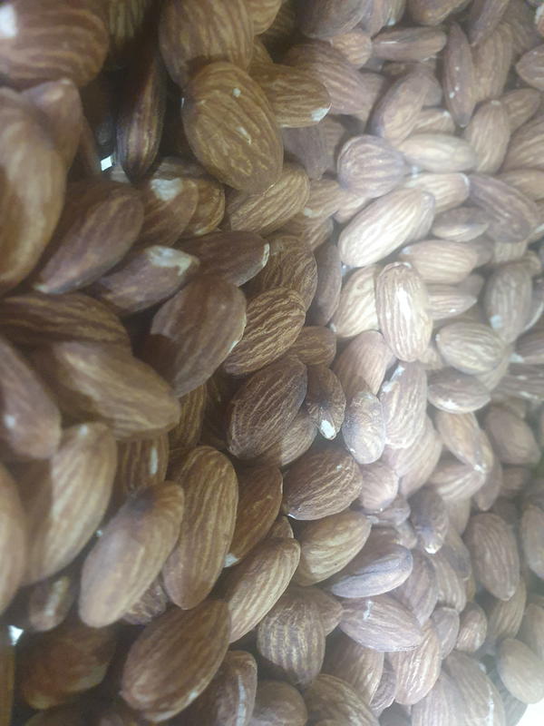 لوز محمص بدون ملح Image 1 Preview