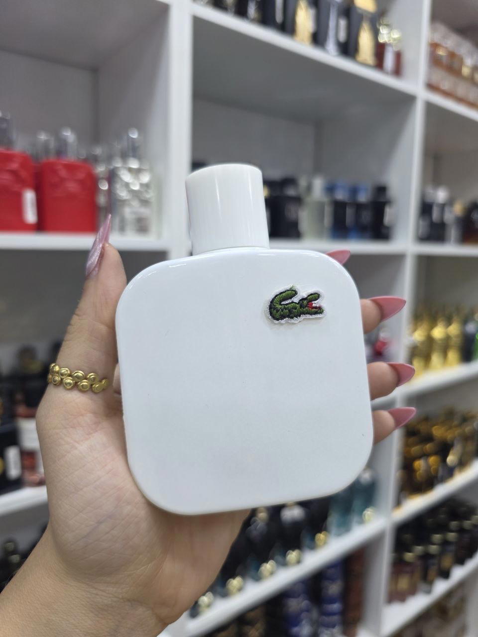 Lacoste outlet Preview Image