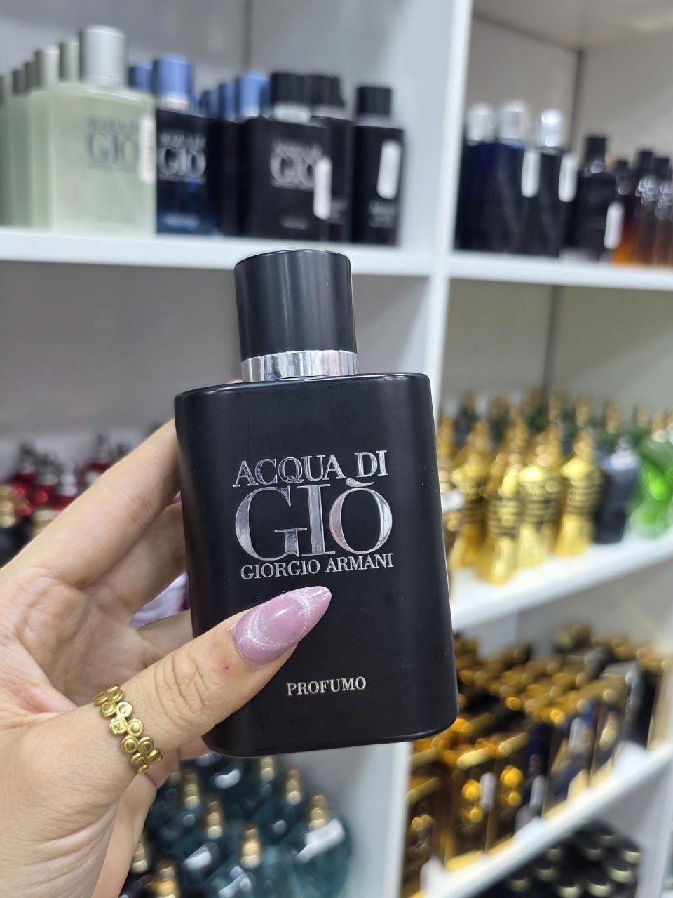 Giorgio Armani Acqua Di Gio outlet Preview Image