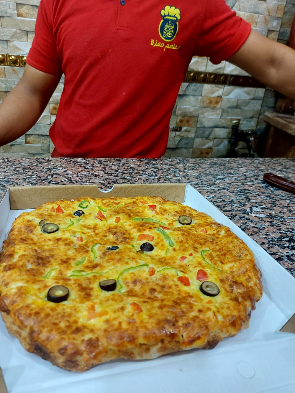 بيتزا مشكل جبن Preview Image
