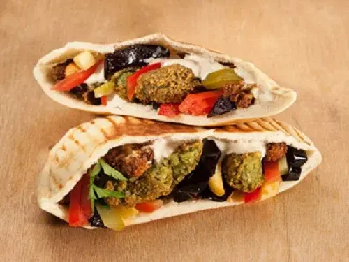 سندوتش طعمية باذنجان  Image 1 Preview