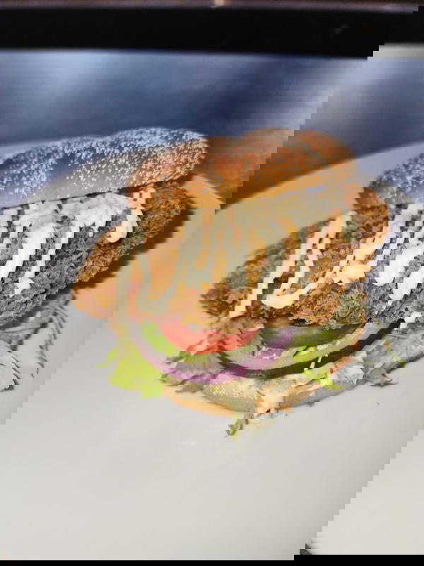 اوفر واي تشيكن برجر Image 1 Preview