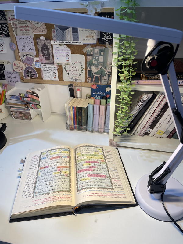 اباجورة مستوردة كهرباء ليد بتعمل 3الوان اضاءة warm,cool,white   Image 2 Preview