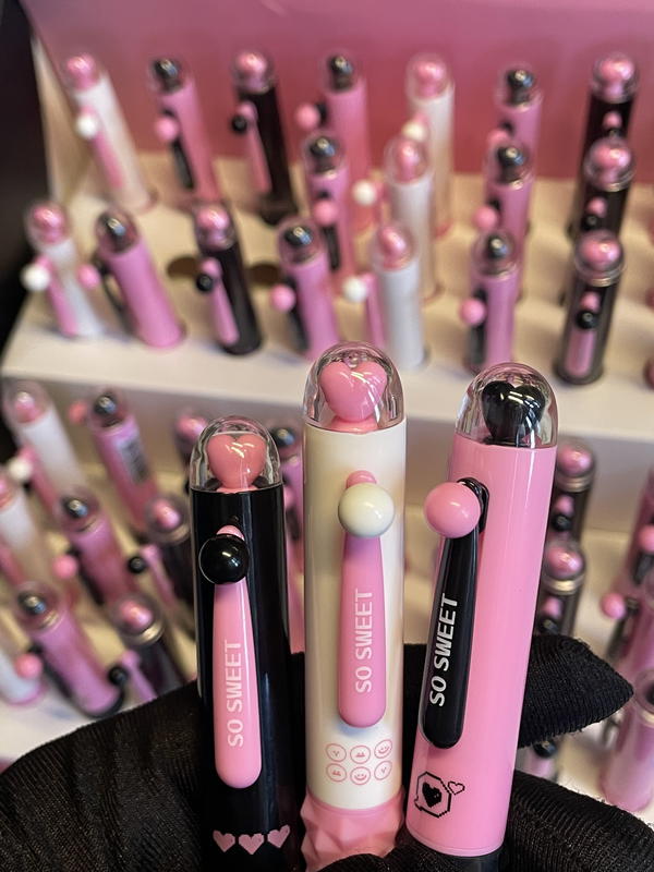 اقلام SWEETY💗🖤🤍ازرق قبضة سيليكون مُريح جداً☁️ Image 2 Preview