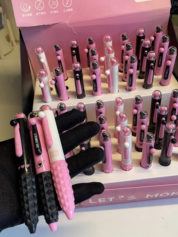 اقلام SWEETY💗🖤🤍ازرق قبضة سيليكون مُريح جداً☁️ Image 6 Preview