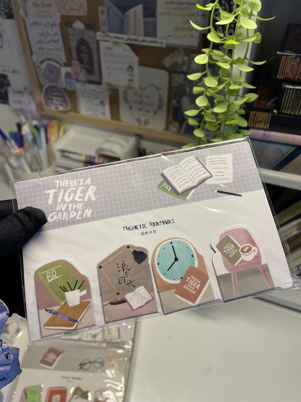 بوك مارك ماجنتك📚🧲المجموعة فيها 4قطع✨دابل فيس Image 3 Preview