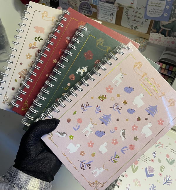 دفتر A5هاردكڤر مستورد ورق كريمي160صفحة80ورقة Image 1 Preview