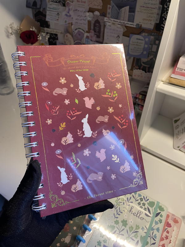 دفتر A5هاردكڤر مستورد ورق كريمي160صفحة80ورقة Image 2 Preview