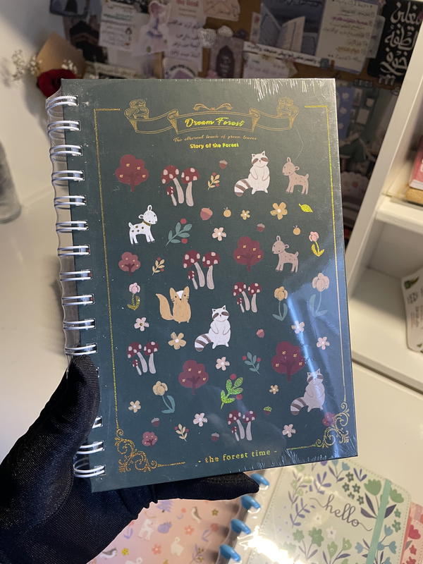 دفتر A5هاردكڤر مستورد ورق كريمي160صفحة80ورقة Image 4 Preview