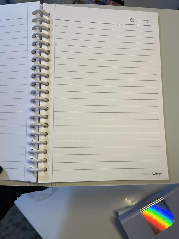 دفتر A5مستورد بفواصل وحلقات لإعادة التعبئة 🤎غلاف هارد متين ورق كريمي 🫶🏻المتاح ابيض Image 2 Preview