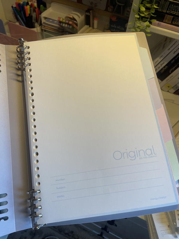 دفتر مستورد ورق كريمي حلقات معدن قابلة للفتح وإعادة تعبئة  Image 3 Preview