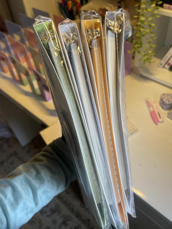 دفتر مستورد ورق كريمي حلقات معدن قابلة للفتح وإعادة تعبئة  Image 6 Preview