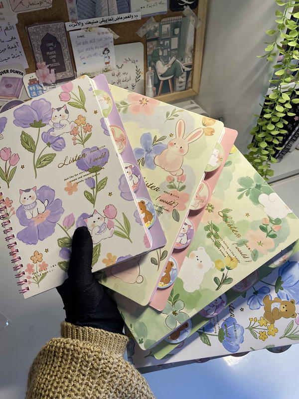 دفترA5 بفواصل مستورد ورق كريمي💗🐇 Image 1 Preview