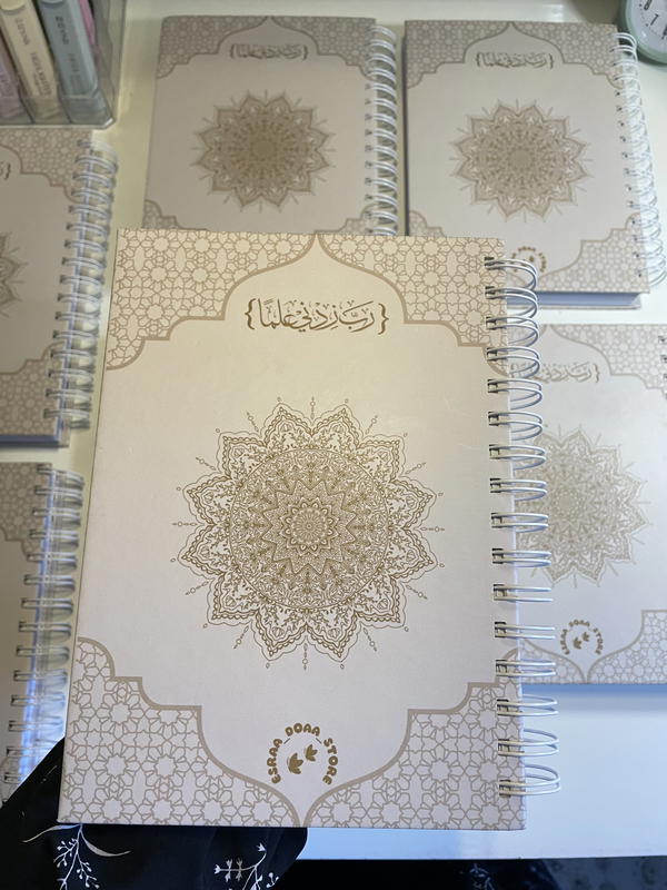دفترA5 هارد كڤر 150ورقه 100 جرام مستحيل يطبع Image 5 Preview