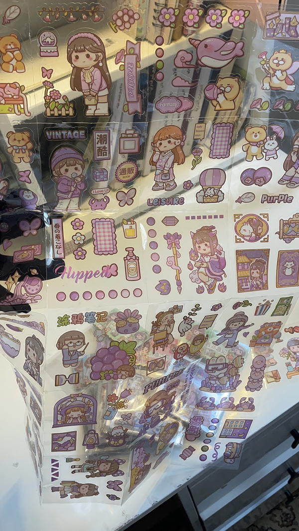 مجموعة ستيكرز مفرغة💗🫰🏻فيها 25شيت Image 4 Preview