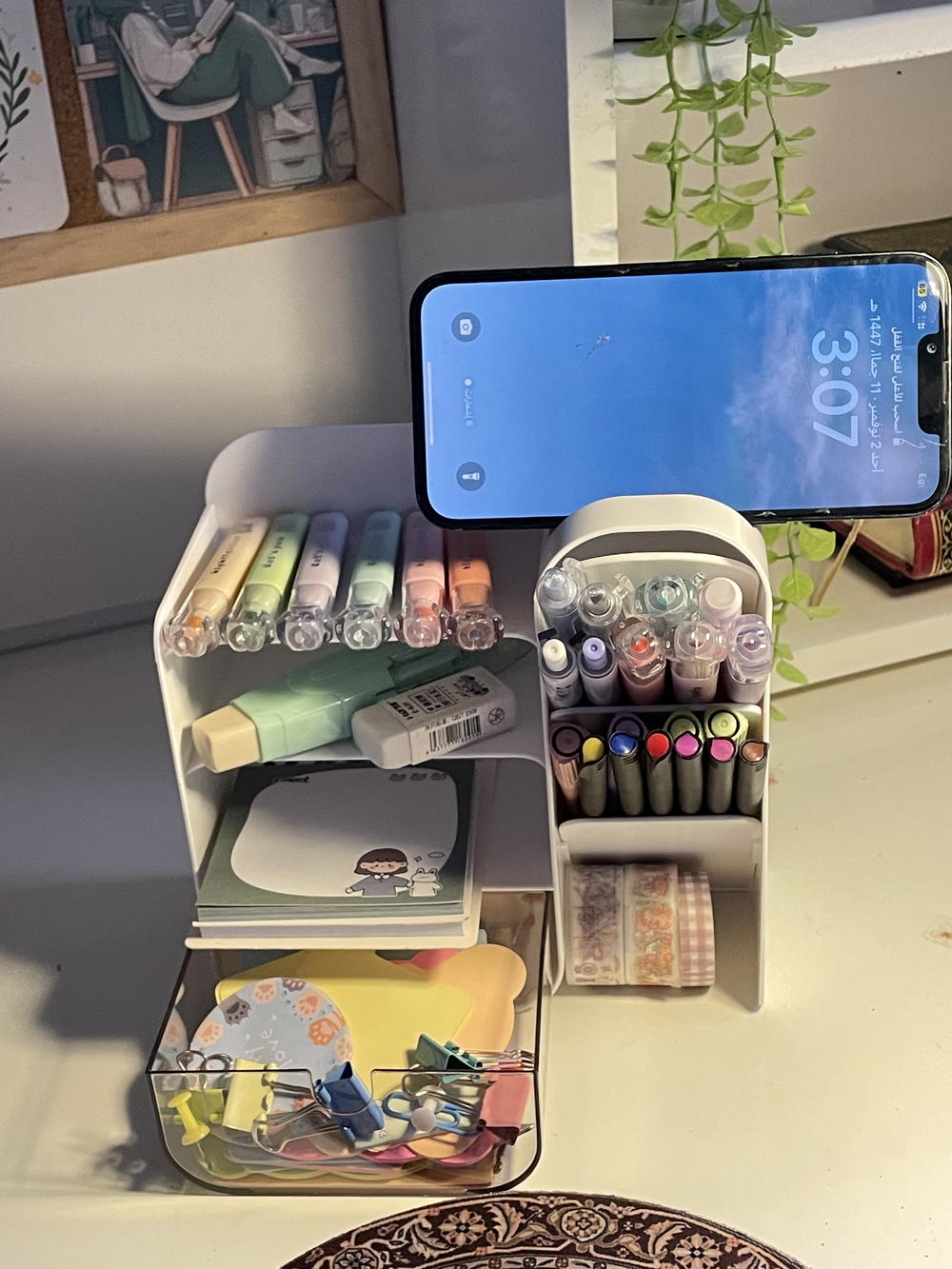 منظم استيراد تحفة 💕🫶🏻فيه جزء حامل للموبايل  Preview Image