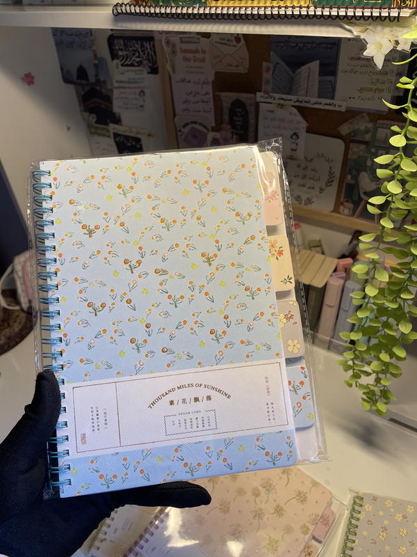 نوت بوك بنترست 💕A5 ورق كريمي سلك استيراد متقسمة 160صفحه80ورقة💕 Image 3 Preview