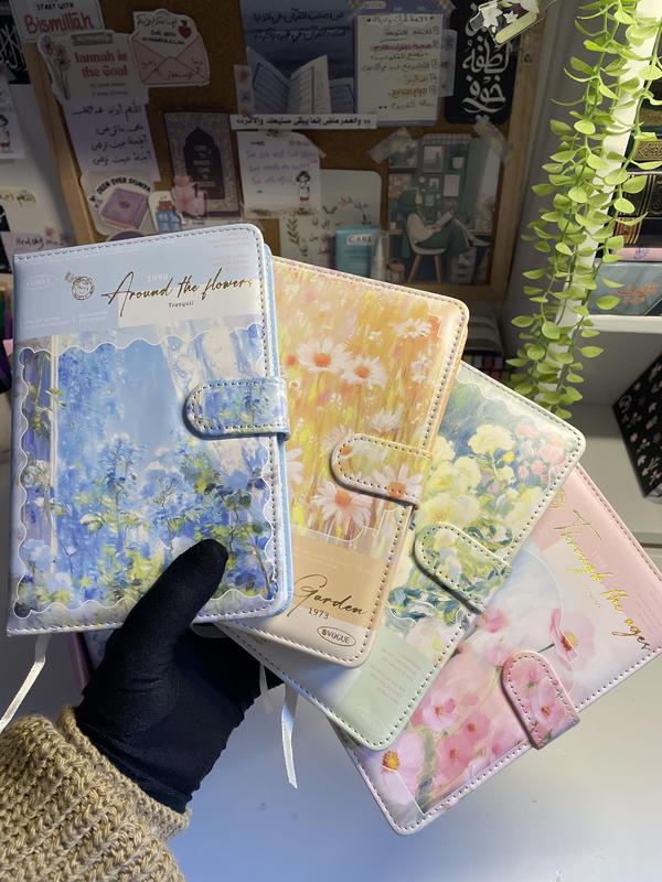 نوت بوك جلد خيالية💕 حجم كبير  5Aمستوردة ورق كريمي132ورقه  جورنال ملون 4 تقسيمات Image 1 Preview