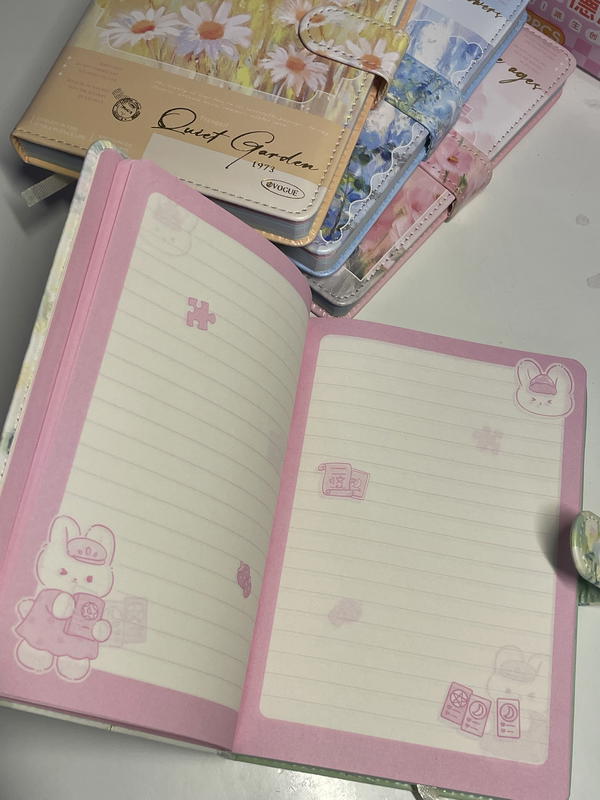 نوت بوك جلد خيالية💕 حجم كبير  5Aمستوردة ورق كريمي132ورقه  جورنال ملون 4 تقسيمات Image 7 Preview