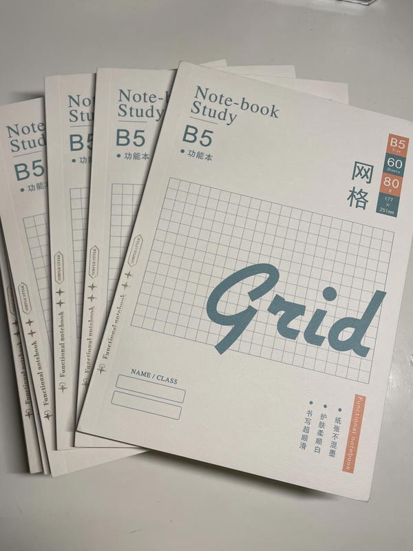 نوت بوك مستوردة💕 مربعات B5حجم كبير 🍃hiqh quality ختم ذهبي120 صفحه60  ورقه 💕 Image 4 Preview