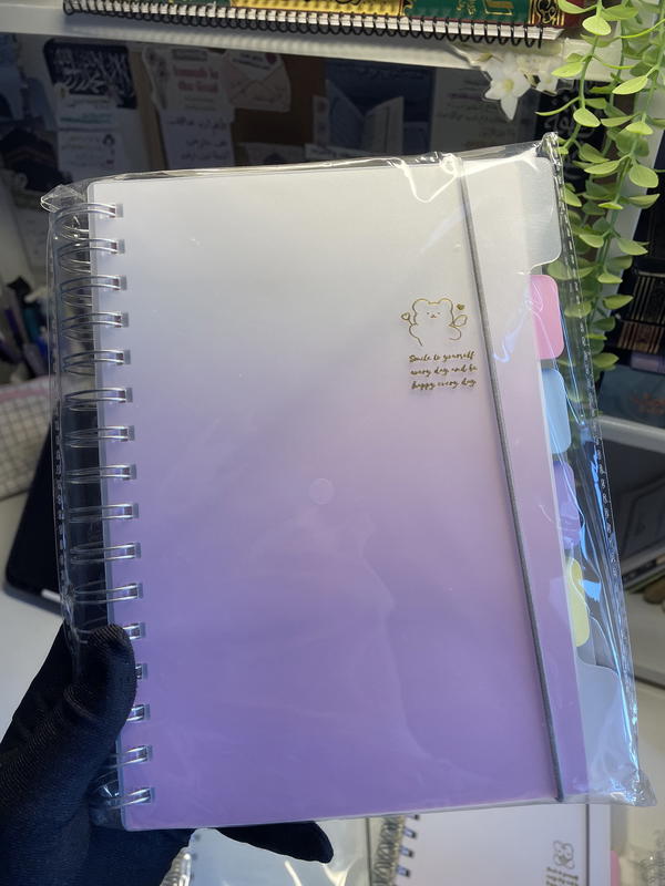 نوت بوكA5 سلك فخمة💕🤌🏻استيراد ورق كريمي متقسمة 248صفحه124ورقة Image 2 Preview