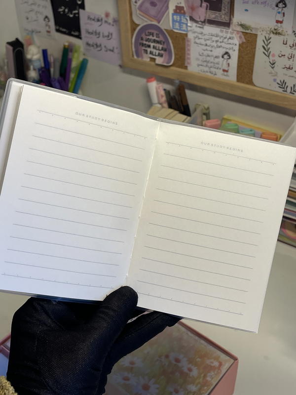 نوتة مستوردة ورق كريمي بثيم الزهور 💐قد كف اليد 💗كڤر قابل لإعادة الاستخدام  Image 5 Preview