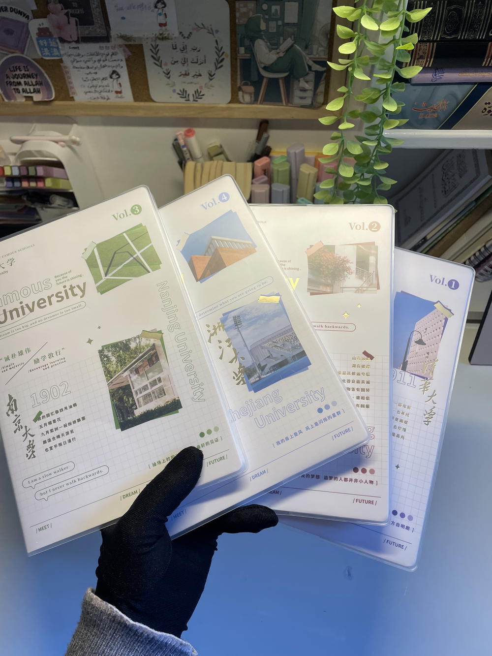 نوت بوك💕 مستوردة A5ورق كريمي ثيم الجامعة 🍃152صفحه76ورقه🎓🏫 Preview Image