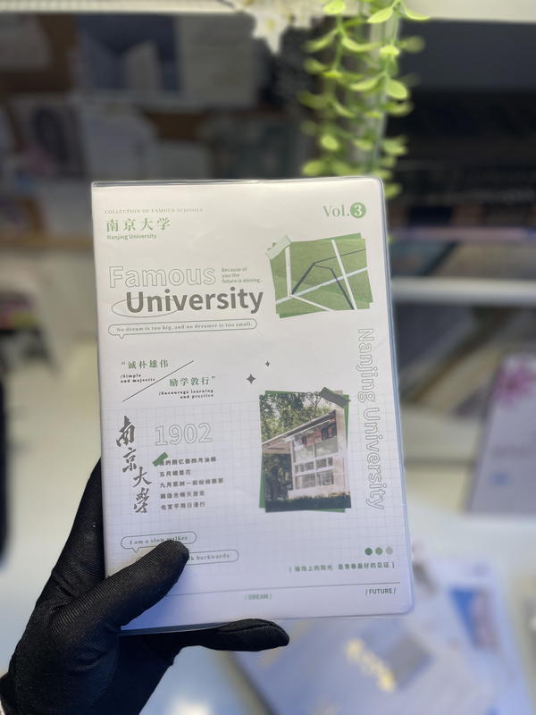 نوت بوك💕 مستوردة A5ورق كريمي ثيم الجامعة 🍃152صفحه76ورقه🎓🏫 Image 3 Preview