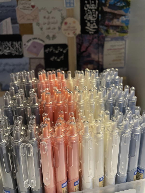 اقلام جل ازرق ناعم بالكتابه غيمه5ml 🌨️🥹🤏🏻🩵🩵🦋🐳 Image 2 Preview