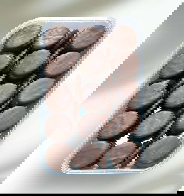 بسكويت اوريو شيكولاتة/كريمة/كراميل Image 5 Preview